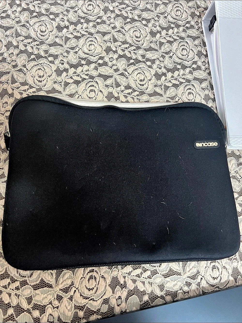 incase Classic Neoprene Sleeve Laptop Case in Black